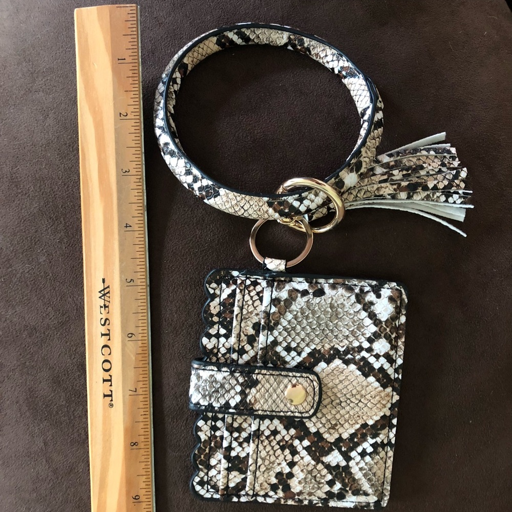 🖤🤎 Cardholder & Keychains with Bangle 🤎🖤 - Picture 3 of 7